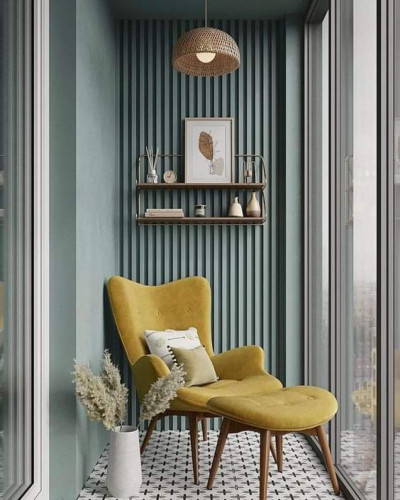 Poliüretan Duvar Paneli ve Kutu Çıta Tasarımları: Modern ve Klasik İç Dekorasyon Fikirleri ve Örnekleri <p>

    <article>
        <h1>Poliüretan Düz Duvar Kutu Çıta Modeli: İç Mekanlar İçin Modern Klasik Özel Dekorasyon Fikirleri</h1>
        <section>
            <p>Poliüretan duz duvar kutu çıta modelleri, iç mekan dekorasyonunda sıklıkla tercih edilen modern ve klasik ögeleri bir araya getiren özel dekorasyon çözümleridir. Hem estetik hem de fonksiyonel bir yönü olan bu dekoratif çıtalar, mekanlara zengin bir görünüm kazandırırken, aynı zamanda dayanıklılık ve uzun ömür gibi avantajlar sunar.</p>
        </section>
        <section>
            <h2>Tasarım ve Örnekler</h2>
            <p>Poliüretan duvar çıtaları, çeşitli genişlik ve kalınlıklarda mevcuttur, bu sayede her türlü iç mekan tasarımıyla uyum sağlayabilir. Düz kutu çıta modeli, adından da anlaşılacağı gibi, düz ve sade bir yapıya sahiptir, bu da onu modern dekorasyon stilinde sıkça kullanılan bir seçenek haline getirir. Ancak klasik dekorasyon tarzı ile de mükemmel bir uyum sağlayabilir.</p>
        </section>
        <section>
            <h2>Dekorasyon Fikirleri</h2>
            <p>Poliüretan duvar çıtaları kullanılarak yaratılabilecek dekorasyon fikirleri arasında; duvarların üst kısmında şık bir sınır oluşturmak, odanın çevresinde zarif bir çerçeve yaratmak veya belirli bir duvarı vurgulamak için sanatsal bir dokunuş eklemek bulunmaktadır. Ayrıca, bu çıtalar LED aydınlatma ile kombin edilerek modern ve göz alıcı bir atmosfer yaratmak için de kullanılabilir.</p>
        </section>
        <section>
            <h2>Özel Dekorasyon Modelleri</h2>
            <p>Her iç mekanın kendine özgü karakteri ve ihtiyaçları vardır. Poliüretan duz duvar kutu çıta modelleri, özel dekorasyon projelerinde özelleştirilebilir özellikleri sayesinde, mekana özel tasarımların hayata geçirilmesine olanak tanır. Bu çıtalar, renk, boyut ve şekil açısından çeşitlendirilebilir, böylece her projeye benzersiz bir dokunuş eklenir.</p>
        </section>
        <footer>
            <p>İç mekan dekorasyonunuzda modern ve klasik öğeleri birleştiren, özel ve estetik bir görünüm arıyorsanız, poliüretan duz duvar kutu çıta modelleri mükemmel bir seçim olabilir. Dayanıklılık, esneklik ve şıklık arayanlar için ideal bir çözüm sunar.</p>
        </footer>
    </article>

</p><br><hr></hr>