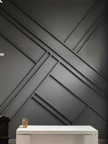 Modern Klasik Salon Dekorasyonu: Poliüretan Zarafeti ve Şık Tasarım Örnekleriyle İç Mekan Fikirleri <p>

    <article>
        <h1>Poliüretan Sade Şık Salon Dekorasyonu</h1>
        <p>Salon dekorasyonunda sade şıklığı ve modern klasik tarzı bir araya getiren poliüretan malzeme, hem dayanıklılığı hem de estetik görünümü ile ön plana çıkar. Bu yazımızda, poliüretan kullanarak oluşturulabilecek modern klasik salon dekorasyon modelleri, tasarım ipuçları ve örnekleri üzerine odaklanacağız.</p>
        
        <h2>Modern Klasik Salon Dekorasyonu Nedir?</h2>
        <p>Modern klasik salon dekorasyonu, modern ve klasik öğelerin zarif bir şekilde birleştirildiği, zamanın ötesinde bir görünüm sunan tasarım anlayışıdır. Bu tarz, genellikle sade renk paletleri, düz çizgiler ve zarif detaylar ile karakterize edilir. Poliüretan malzeme ise bu tarza uygun, modern ve şık detaylar eklemek için idealdir.</p>
        
        <h2>Poliüretan Malzemenin Özellikleri</h2>
        <p>Poliüretan, hafif, esnek ve dayanıklı bir malzemedir. Su ve nemden etkilenmez, kolay temizlenir ve uzun ömürlüdür. Ayrıca, çeşitli şekil ve desenlerde üretilebilir, bu da onu dekoratif detaylar için mükemmel bir seçenek yapar.</p>
        
        <h2>Salon Dekorasyonunda Poliüretan Kullanımı</h2>
        <p>Poliüretan, salon dekorasyonunda çeşitli şekillerde kullanılabilir. Duvar panelleri, tavan dekorasyonu, sütun kaplamaları ve dekoratif süslemeler bu malzeme ile kolayca hayata geçirilebilir. Sade ve şık bir görünüm için poliüretan detayları beyaz veya pastel tonlarda tercih edebilirsiniz.</p>
        
        <h2>Tasarım ve Dekorasyon İpuçları</h2>
        <ul>
            <li><strong>Renk Seçimi:</strong> Sade şıklığı vurgulamak için beyaz, bej, gri gibi nötr renkleri tercih edin.</li>
            <li><strong>Doku ve Malzeme:</strong> Poliüretanın yanı sıra ahşap, cam ve metal gibi farklı dokuları ve malzemeleri kombinleyin.</li>
            <li><strong>Aydınlatma:</strong> Şık avizeler ve yerden aydınlatmalar ile salonunuzu aydınlatın.</li>
            <li><strong>Mobilya Seçimi:</strong> Modern ve klasik çizgileri bir araya getiren mobilyaları tercih edin.</li>
        </ul>
        
        <h2>Salon Dekorasyonu Örnekleri</h2>
        <p>Modern klasik salon dekorasyonu için örnekler arasında, poliüretan tavan süslemeleri, duvar panelleri ve şık mobilya kombinasyonları bulunmaktadır. Bu örnekler, sade ve şık bir salon yaratmanın yanı sıra, konfor ve işlevselliği de ön planda tutar.</p>
        
        <p>Sonuç olarak, poliüretan sade şık salon dekorasyonu, modern ve klasik unsurları ustalıkla birleştirerek hem estetik hem de konforlu bir yaşam alanı yaratmanıza olanak tanır. Bu tasarım anlayışı, evinizin kalbini oluşturan salona zamansız bir güzellik ve zarafet kazandırır.</p>
    </article>

</p><br><hr></hr>