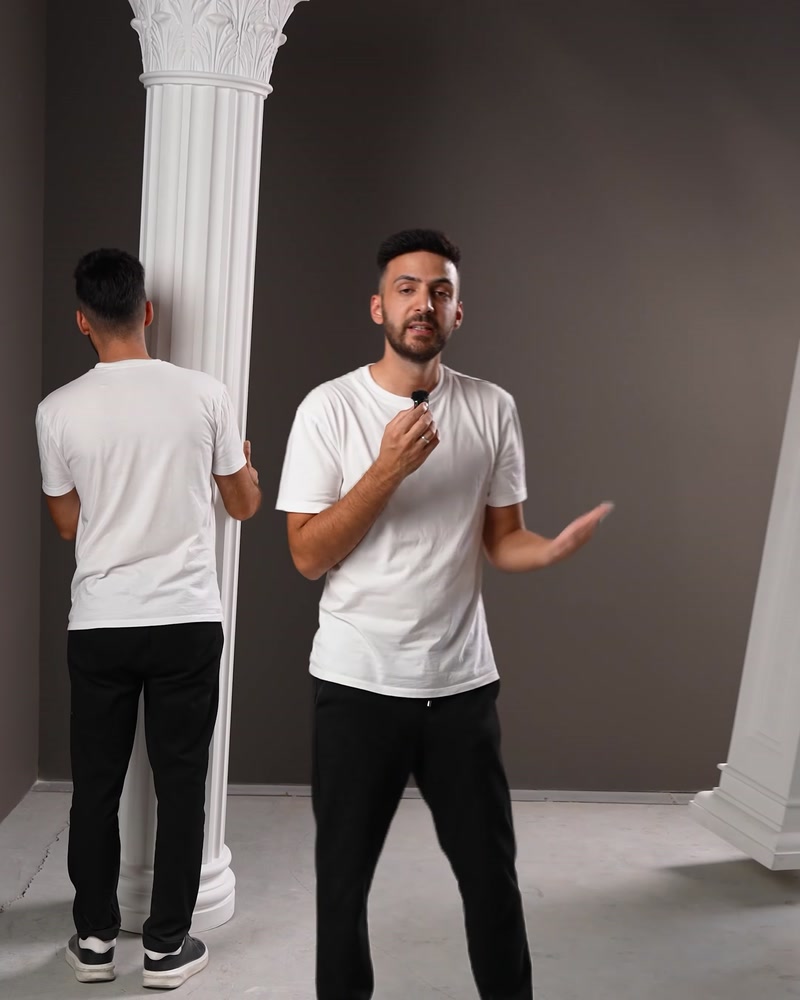 Dairesel sütun modeli dekoratif başlık ve gövde detaylarıyla sergileniyor