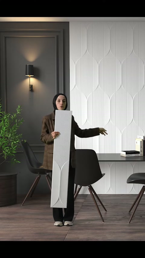 Sunucu, dikey panel örneğinin yanında modern ofis dekorasyonunu tanıtıyor.