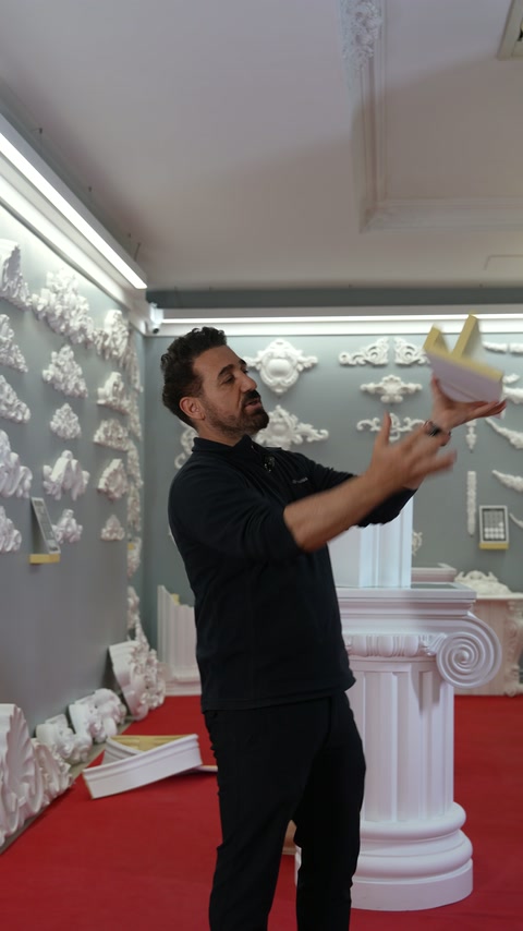 Profilin tavana ve duvara oturan yüzeyleri işaret ediliyor