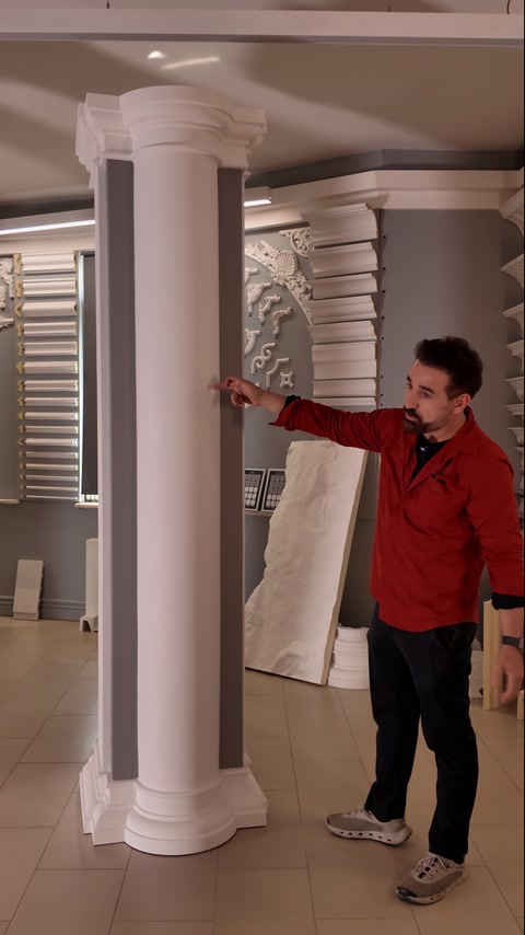 Sütunun İki Hali: Standart Gövde ve Neoklasik Başlıklı Kombinasyon