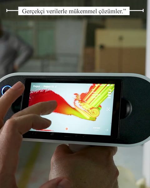 Tablet ekranında dekorasyon tasarımı ve renkli uygulama görünümü