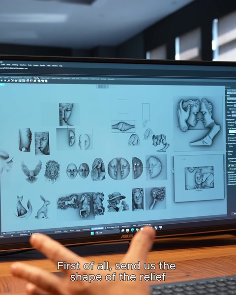 Bilgisayar ekraninda 3D rolyef tasarim modelleri goruntuleniyor