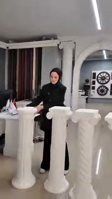Sunucu, burgu ve yiv detaylı kaidelerin yanında açıklama yapıyor.