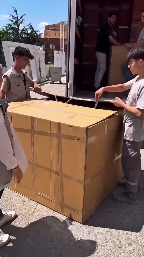 Görkemli Villa Girişleri İçin Poliüretan Sütun Başlığı