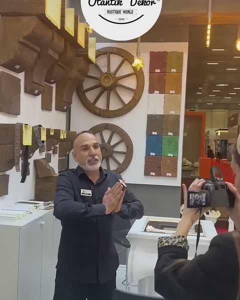 Polure Poliüretan Tavan Kirişleri ile Estetik ve Dayanıklı Tasarımlar — 0:04