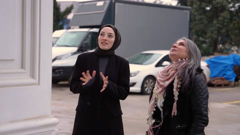 Dış cephede kullanılan poliüretan ürünler yerinde anlatılıyor