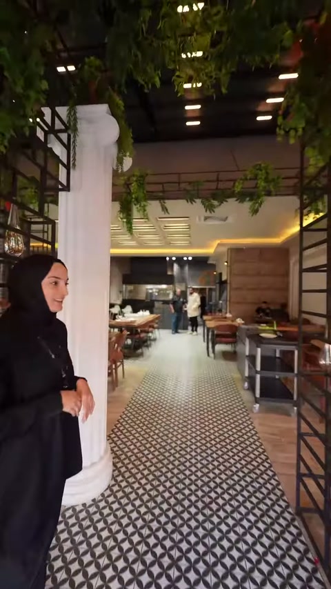 Poliüretan İyon Sütun ve Kemer Söve Modelleriyle Restoran Dekorasyonu