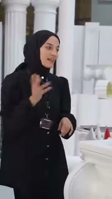 Klasik sütun başlıkları, sunucunun arkasında farklı formlarla seçiliyor
